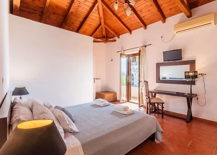 Feriehus Mani's Aura Seaside - Paradise With Garden Kotronion (West Mani)