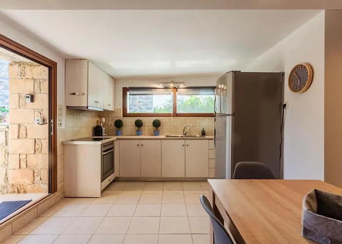 Mani's Aura Seaside - Paradise With Garden * Kotronion (West Mani)