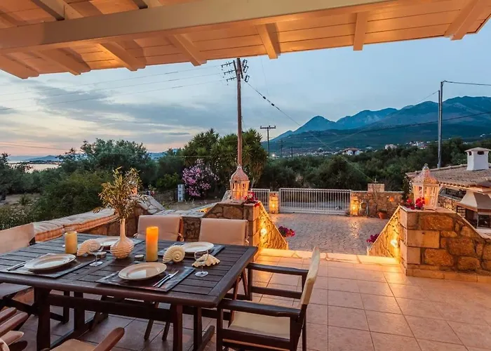 Feriehus Mani's Aura Seaside - Paradise With Garden