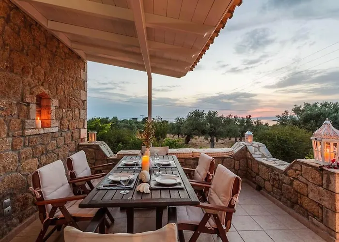 Feriehus Mani's Aura Seaside - Paradise With Garden