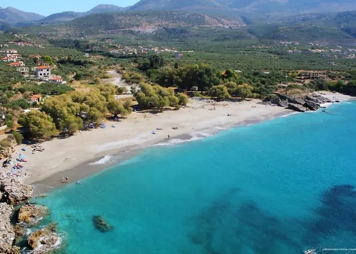 Mani's Aura Seaside - Paradise With Garden